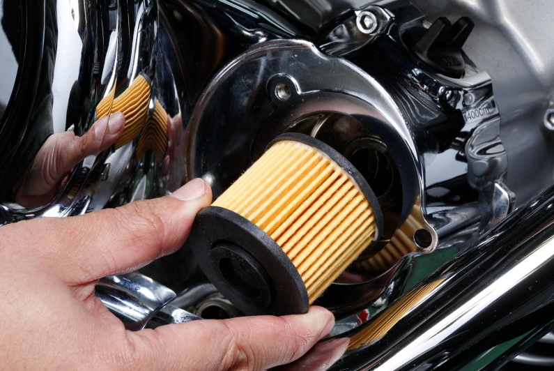 6 (2) Oil Filter Replacement Basic Maintenance Package - Image 1